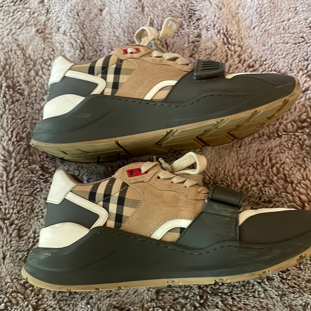 BURBERRY, Vintage Check, Suede and Leather Sneakers - Picture 10 of 16